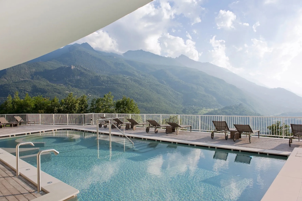 Esterno soleggiato delle Terme di Saint-Vincent e Casinò Resort